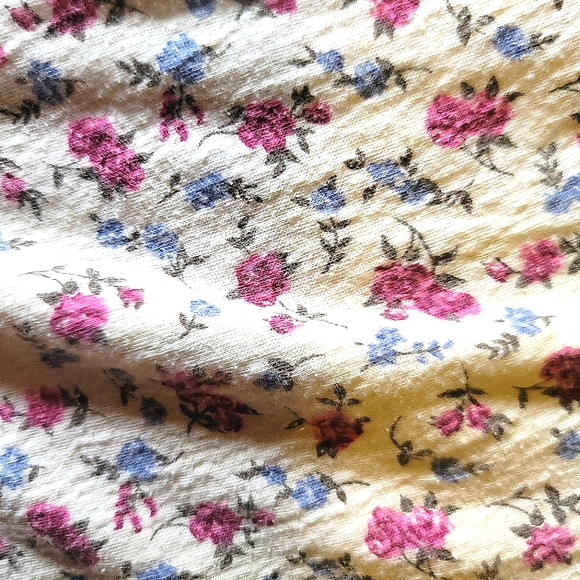 Girl's {Great Escape} Floral Tunic, Size 6 - Picture 2 of 5